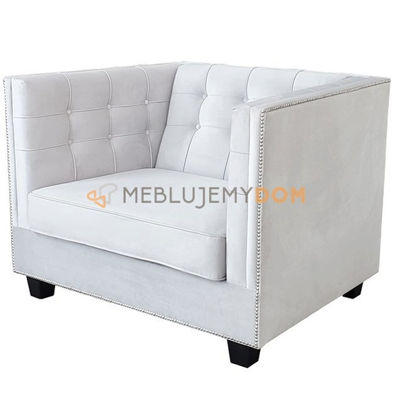 MADLEN armchair with thumbtacks